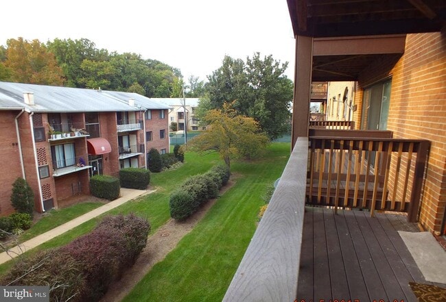 Building Photo - 7600 Savannah St