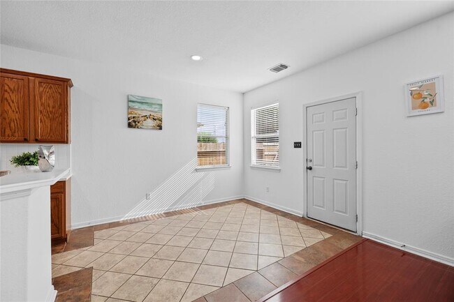 Building Photo - 10050 Williams Field Dr