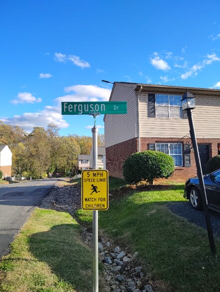 Primary Photo - 4 Ferguson Dr