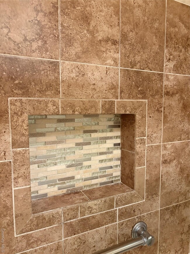 Building Photo - 1 Loudon Dr