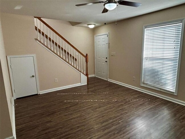 Building Photo - 508 Summer Pl NW