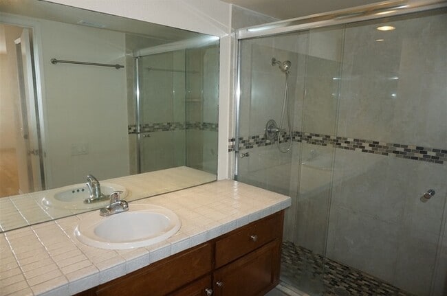 Building Photo - 3918 Camino Calma