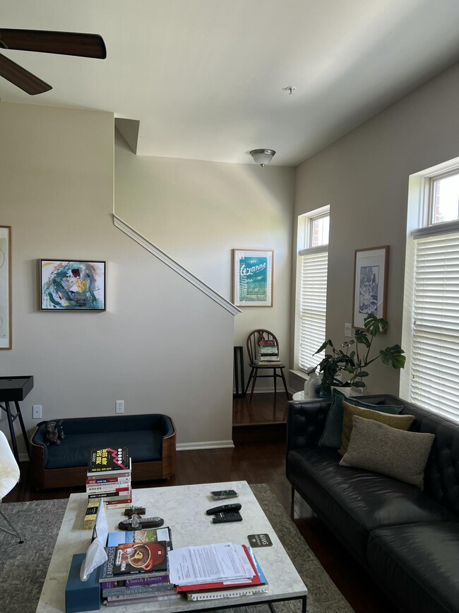 Building Photo - 39792 Rockcrest Cir