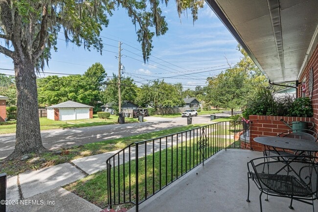Building Photo - 1751 Dancy St