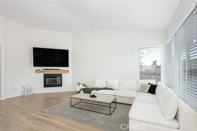 Building Photo - 1192 Acapulco Ave