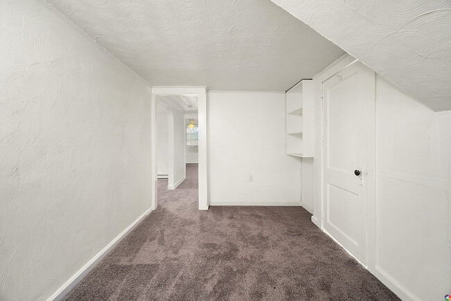 Building Photo - 1270 Old Buckroe Rd