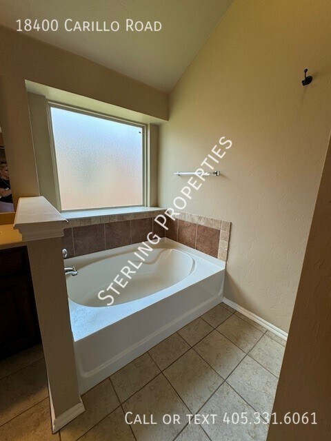 Building Photo - 18400 Carillo Rd