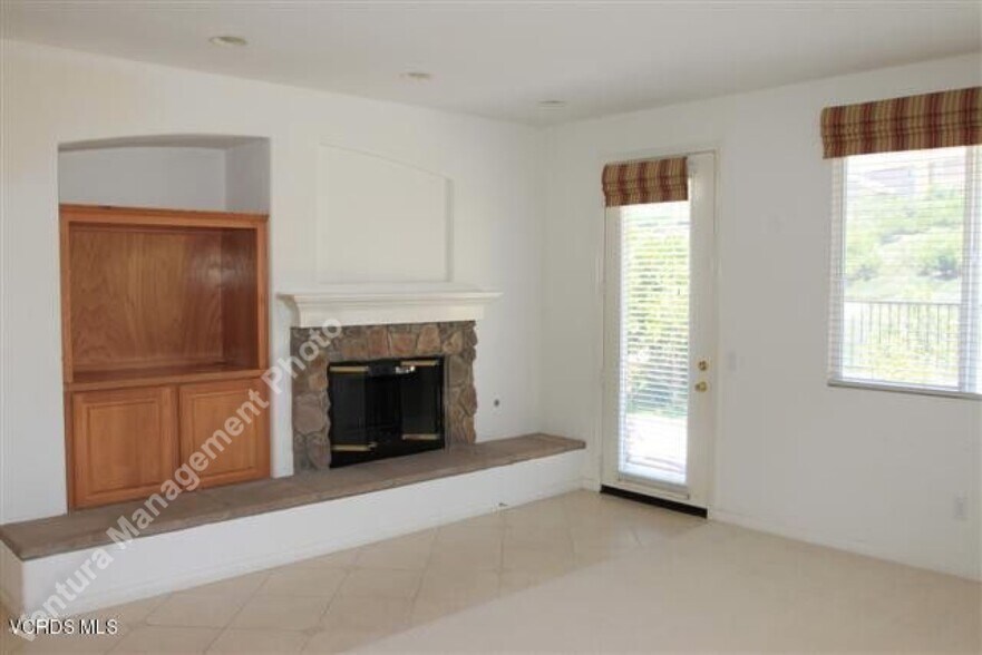 Building Photo - 5885 Indian Point Dr