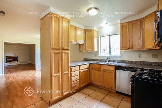 Building Photo - 2772 Sargent Ave