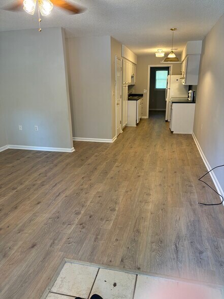 Building Photo - 4060 Whisker Pole