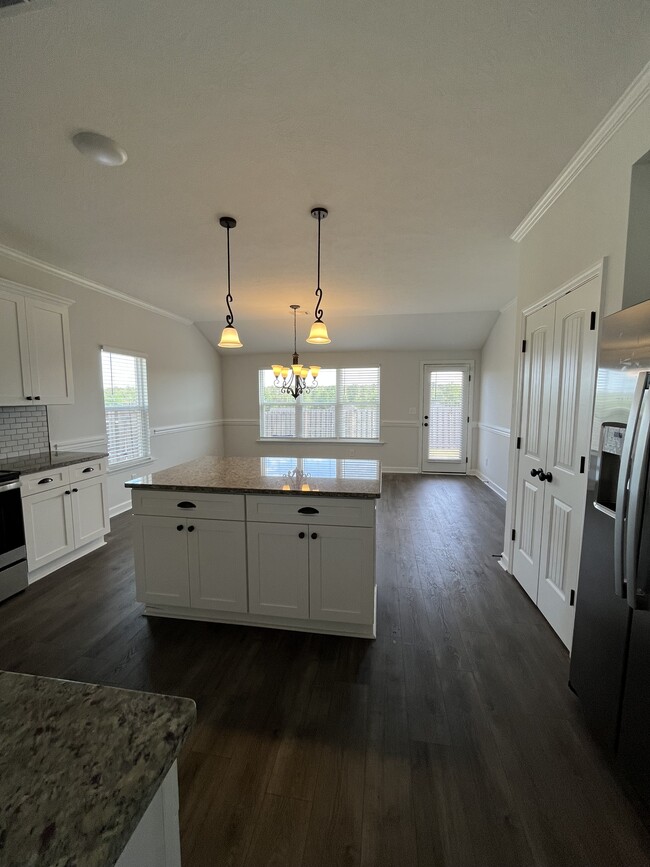 Building Photo - 3627 Finley Ct
