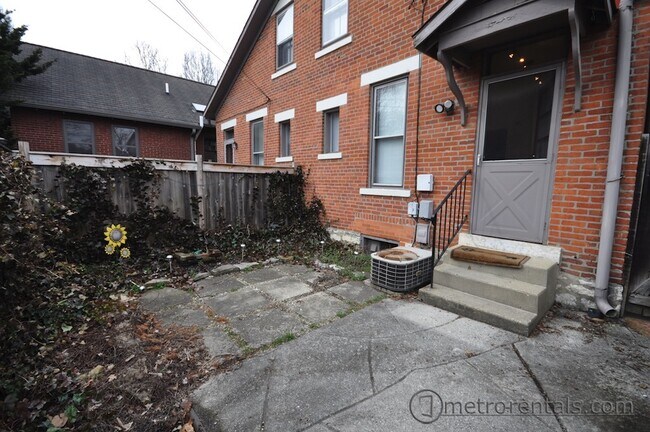 Building Photo - 742-744 Mohawk