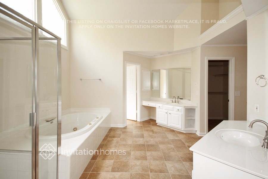 Building Photo - 253 Sedgewick Trail