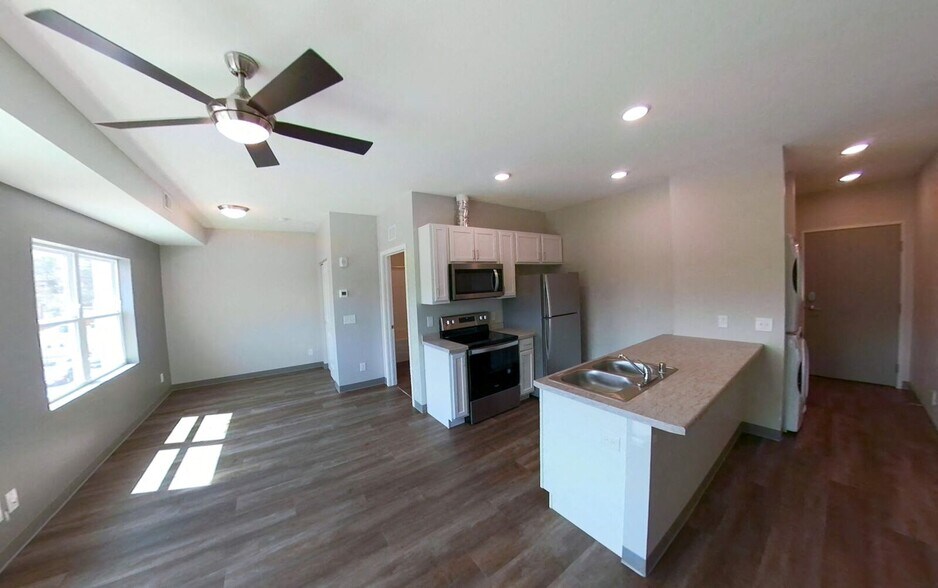 Building Photo - Hillside Apartments