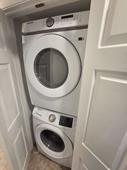 Building Photo - 8351 Canning Ter