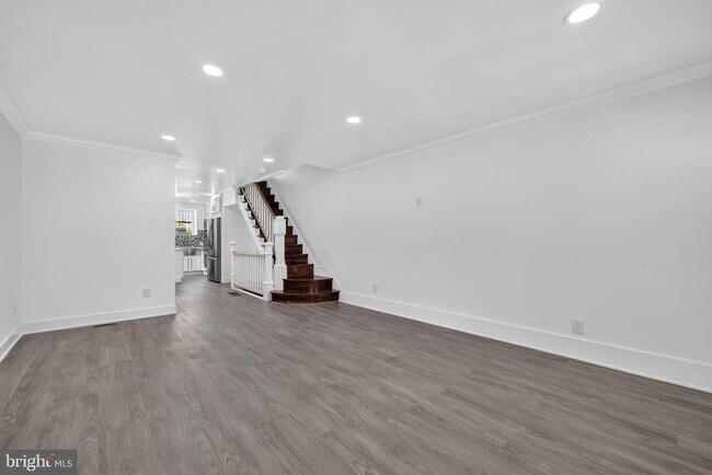 Building Photo - 807 N 42nd St