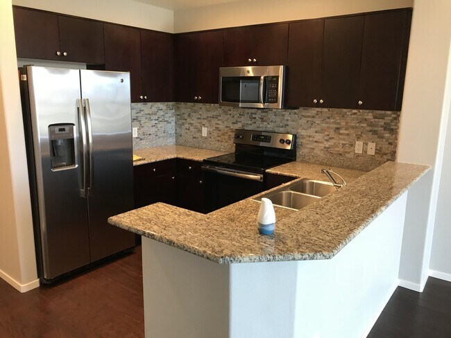 Building Photo - Gorgeous One Las Vegas Unit on the 9th Floor