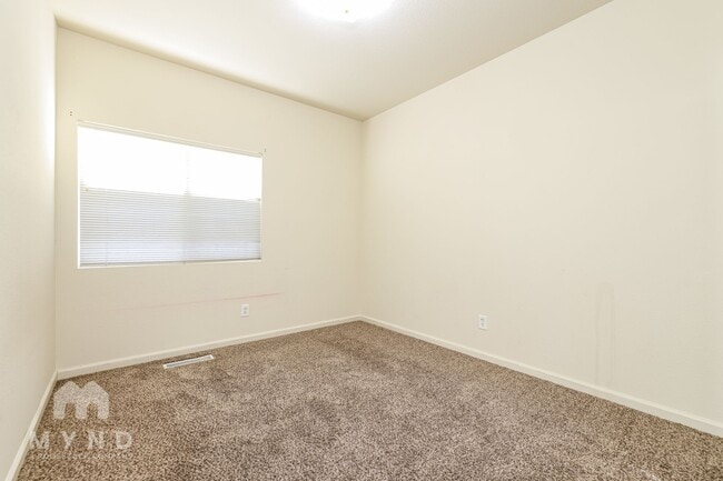 Building Photo - 5518 Spandrell Cir