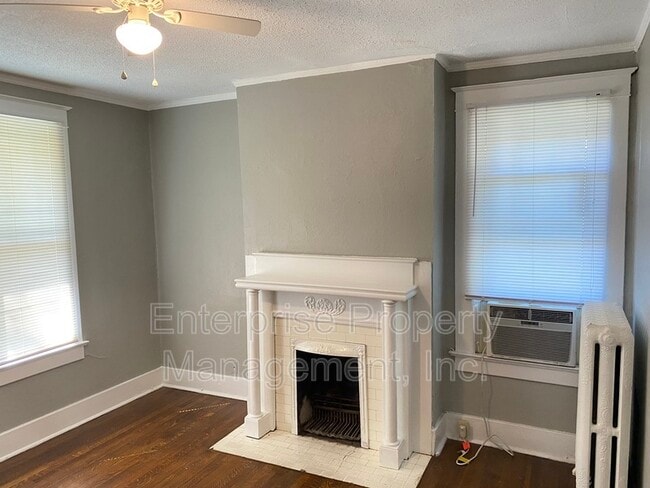 Building Photo - 276 Garland St