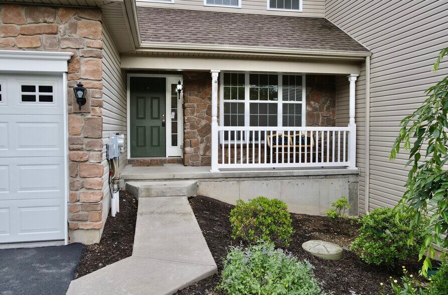 Building Photo - 1824 Big Ridge Dr