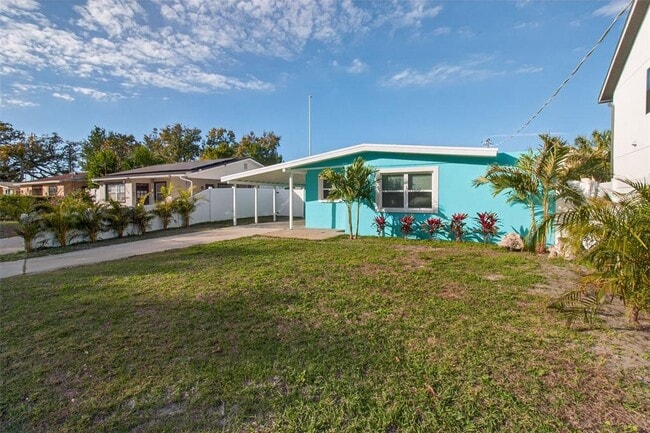 Building Photo - 3117 W La Salle St