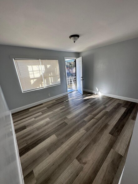 Building Photo - 3805 Fairfax St