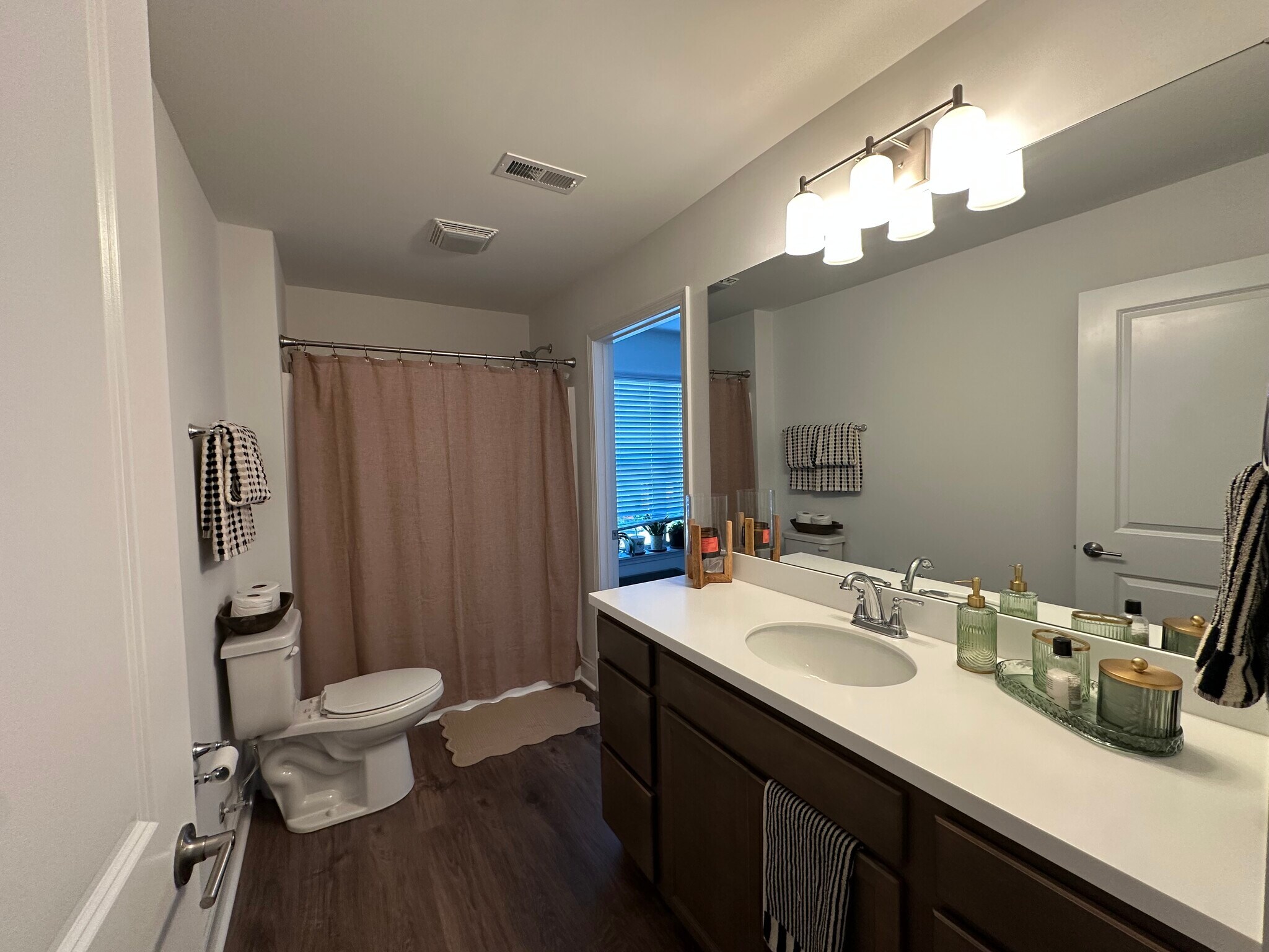 Building Photo - 1615 Mountain Quail Cir