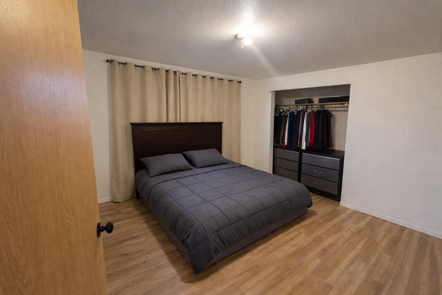 Building Photo - 651 NE Ellis Way