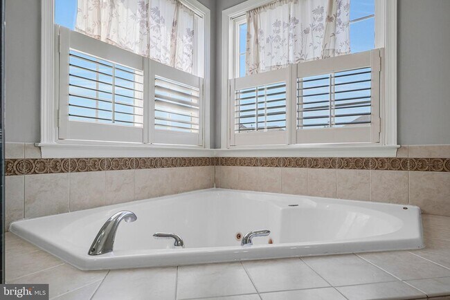 Building Photo - 22247 Waterberry Terrace