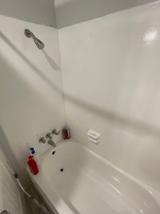 Building Photo - 333 W 170 N