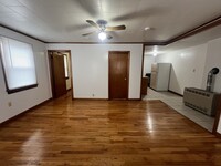 Building Photo - 329 Ferry St