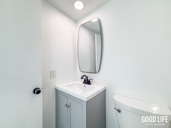 Building Photo - SD: Spacious 2BD/2.5BA home in Del Cerro with Fireplace, Private Balcony & 2-Car Garage
