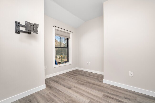 Building Photo - 401 Albany Turnpike