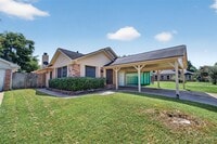 Building Photo - 4632 Greenwood Dr