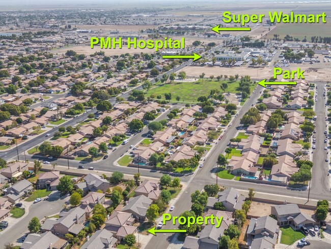 Building Photo - Stunning 4-Bedroom Home for Rent in Brawley!
