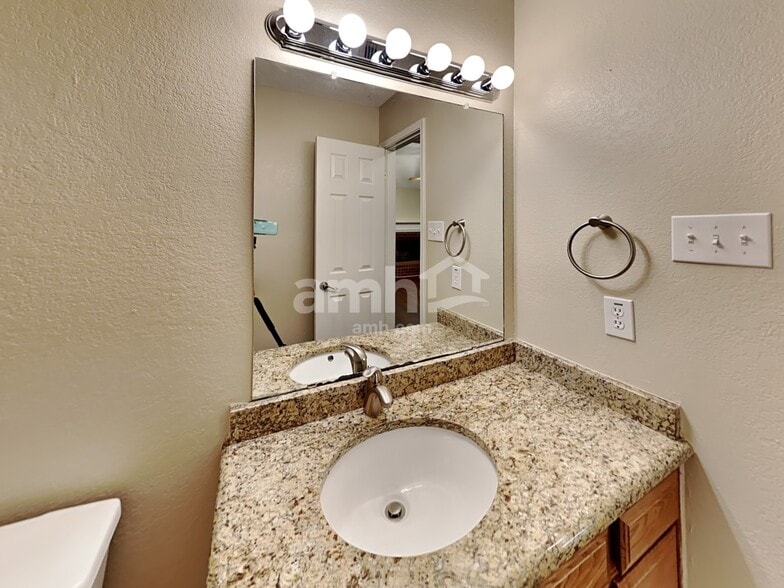 Building Photo - 307 Marshall Creek Rd