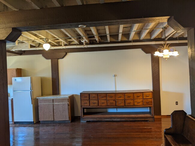 Living room - 11 Spruce St