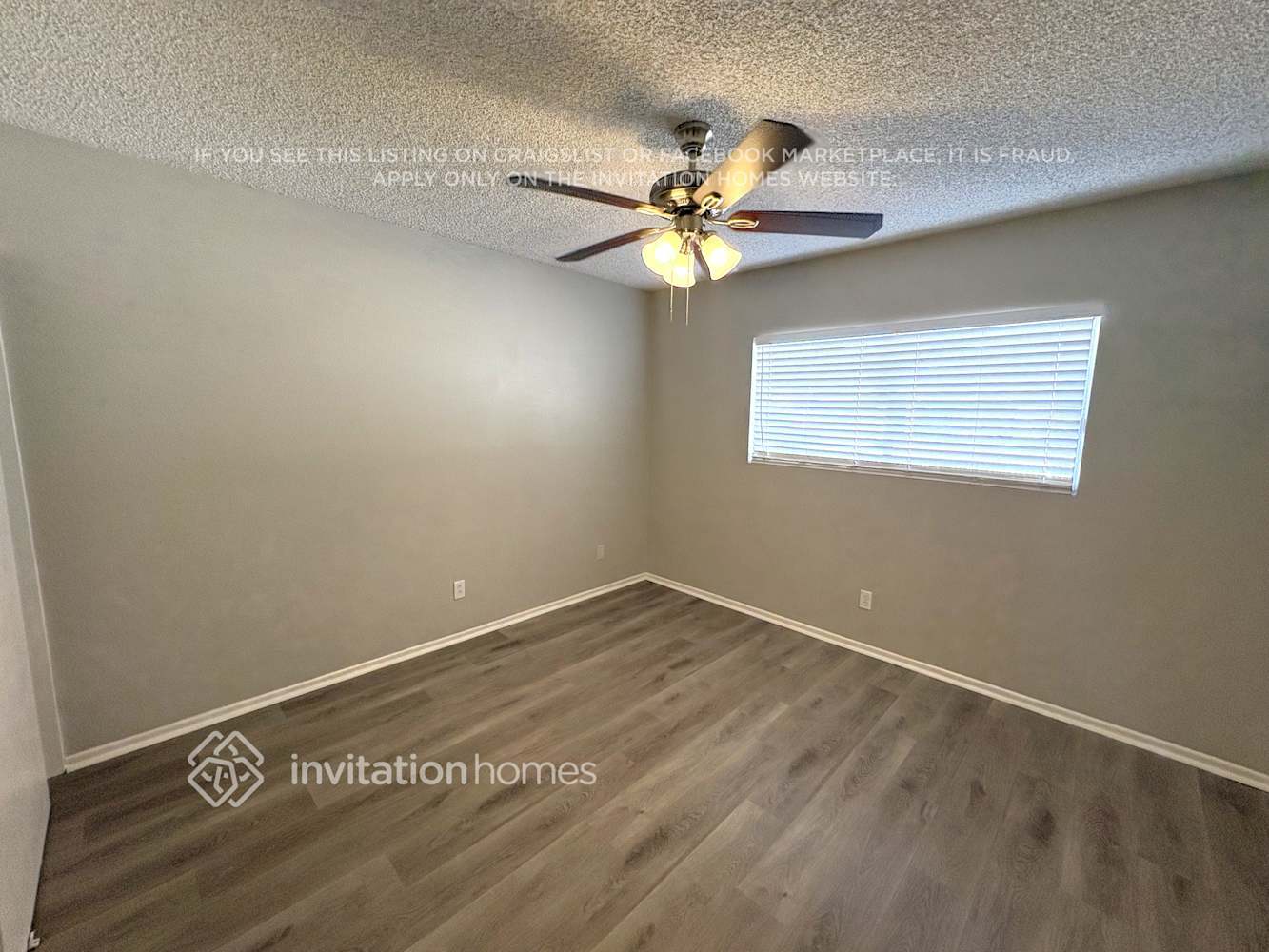 Building Photo - 5720 N 48th Ln