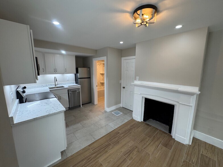 Building Photo - 38 Summer St