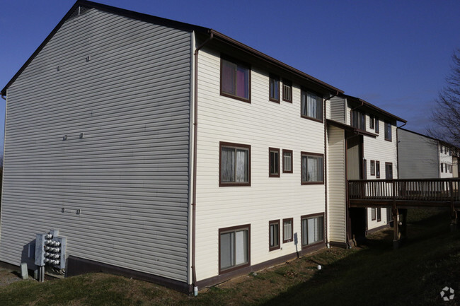 Building Photo - Cedar Creek Apartments