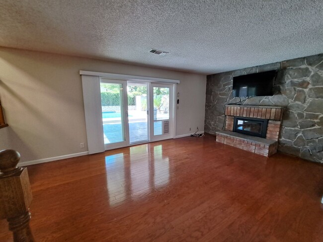 Building Photo - Living Large in North Vacaville - Rent inc...