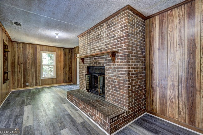 Building Photo - 509 Lynmore Cir