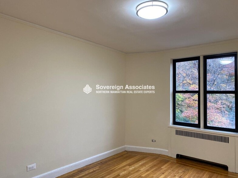 Building Photo - 100 Arden St