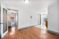 Building Photo - 154 N 14th St