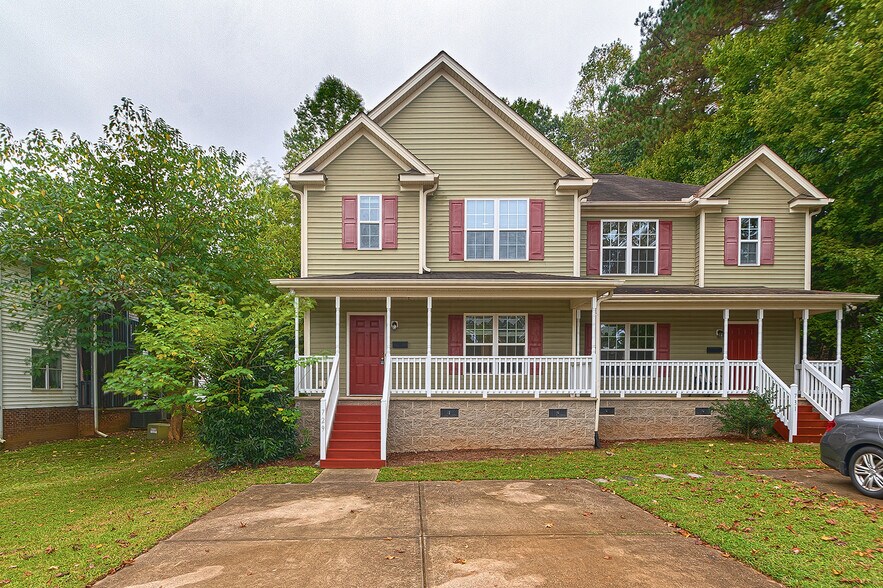 Building Photo - 729 Stadium Dr