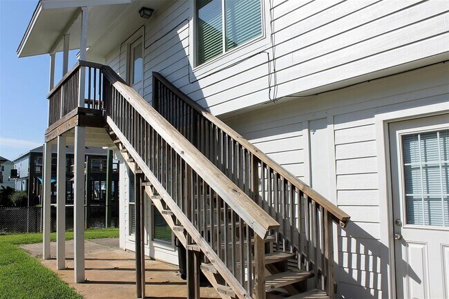 Building Photo - 78 Tarpon St