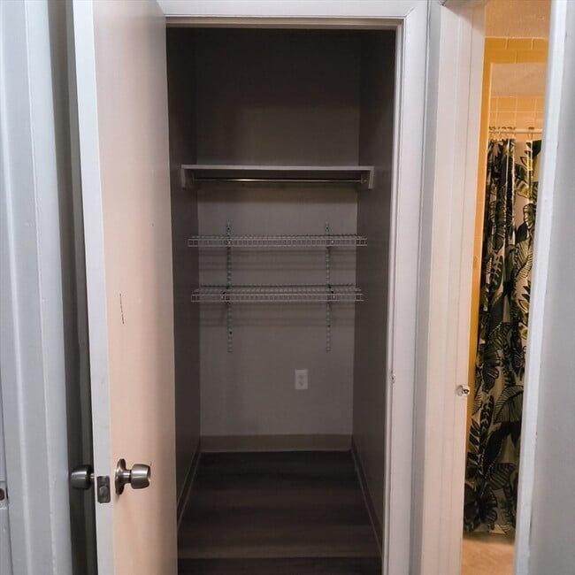 Building Photo - 180 Fulton St