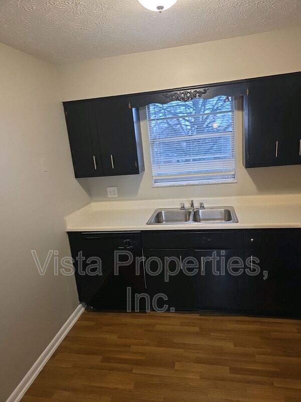 Building Photo - 1603 Gagel Ave