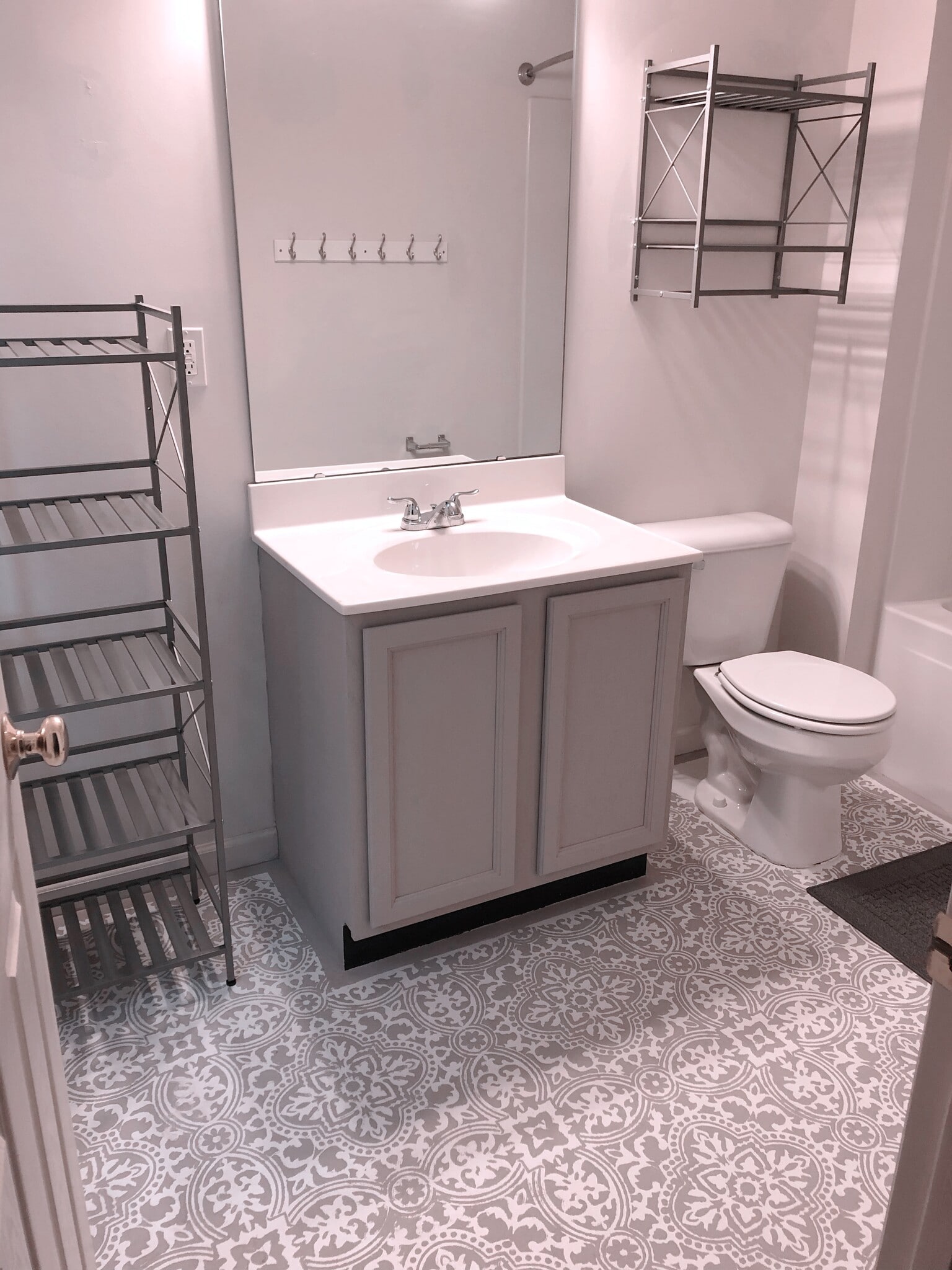 Building Photo - 3241 Domain St