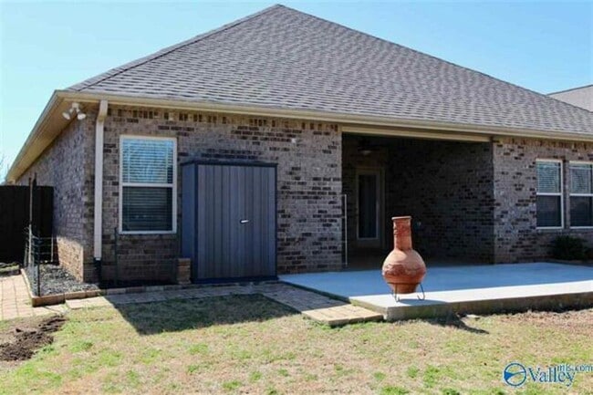 Building Photo - 408 Bay Tree Ln SW